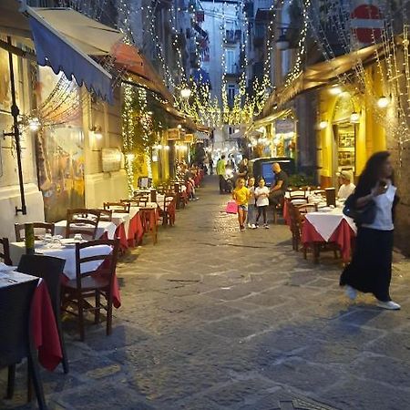 White Home Quartieri Spagnoli 나폴리 외부 사진