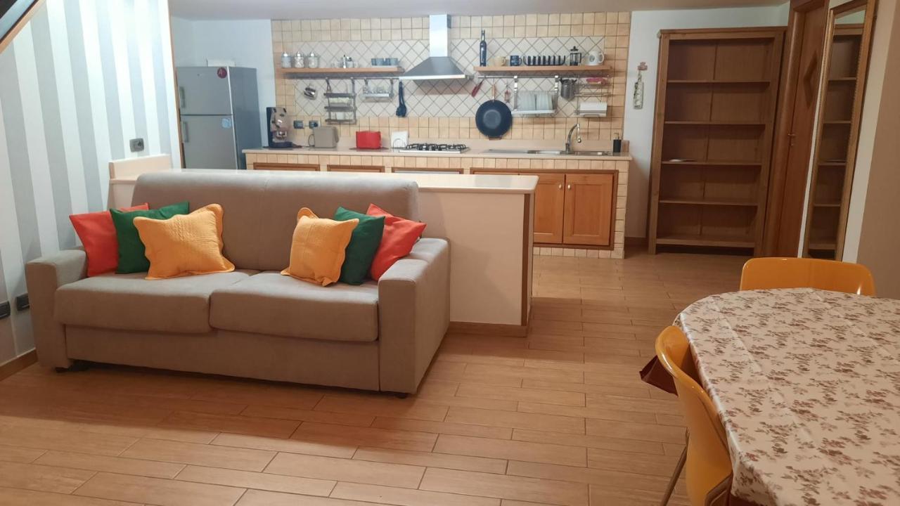 White Home Quartieri Spagnoli 나폴리 외부 사진