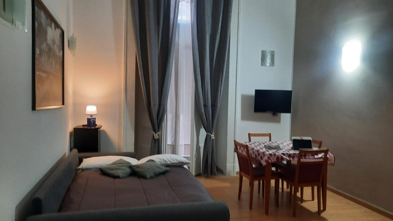 White Home Quartieri Spagnoli 나폴리 외부 사진