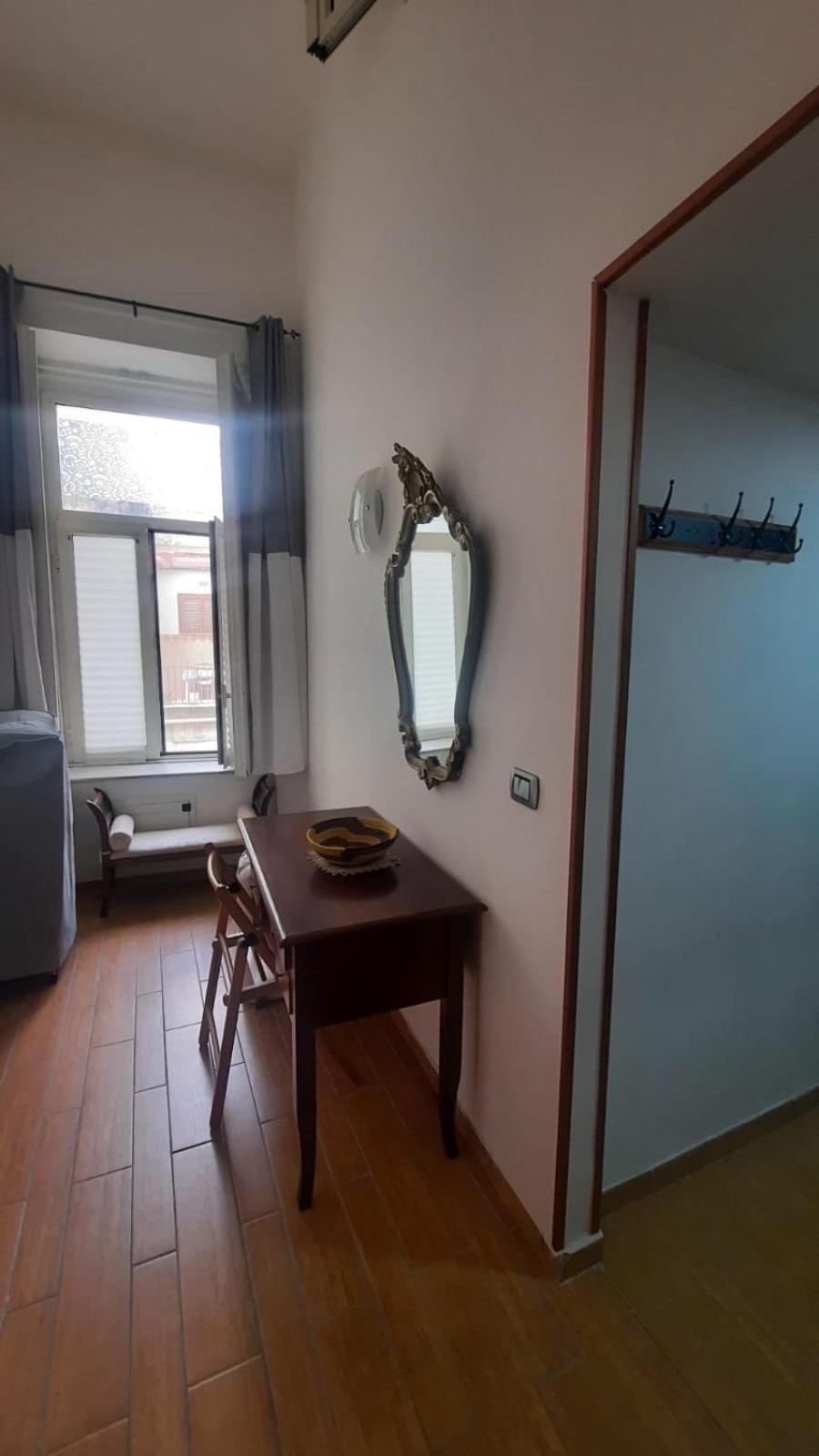 White Home Quartieri Spagnoli 나폴리 외부 사진